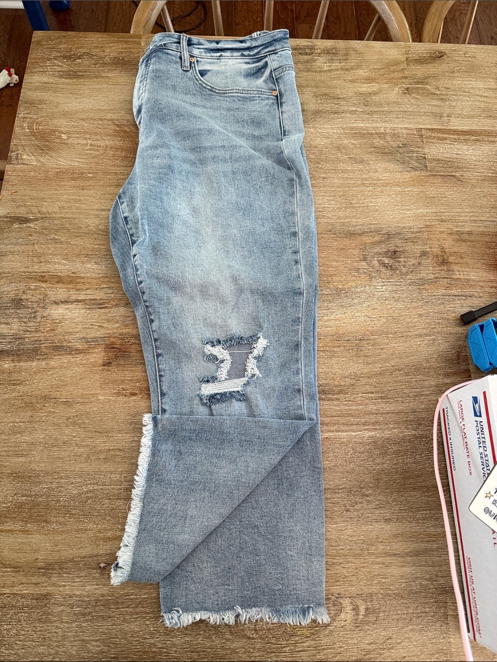Straight Leg Distressed Fringe Hem Jeans - Light Blue